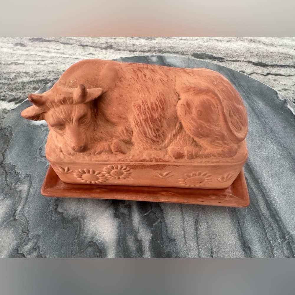 Terracotta Cow Butter Dish with Tray - Rustic Home Dining - Picture 3 of 13